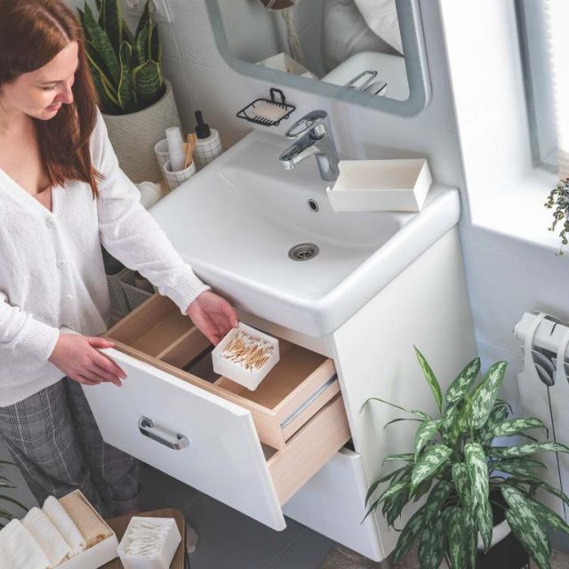 ns-cabinets-creative-bathrooms-storage